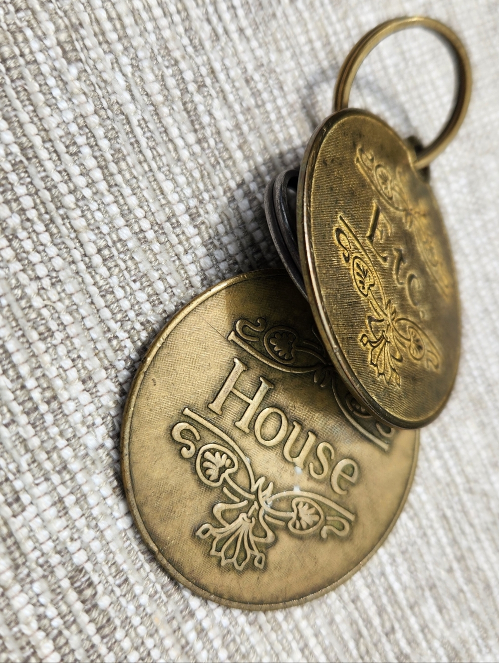 Lowell Sigmund Pair Of Brass Key Tags - Picture 7 of 9